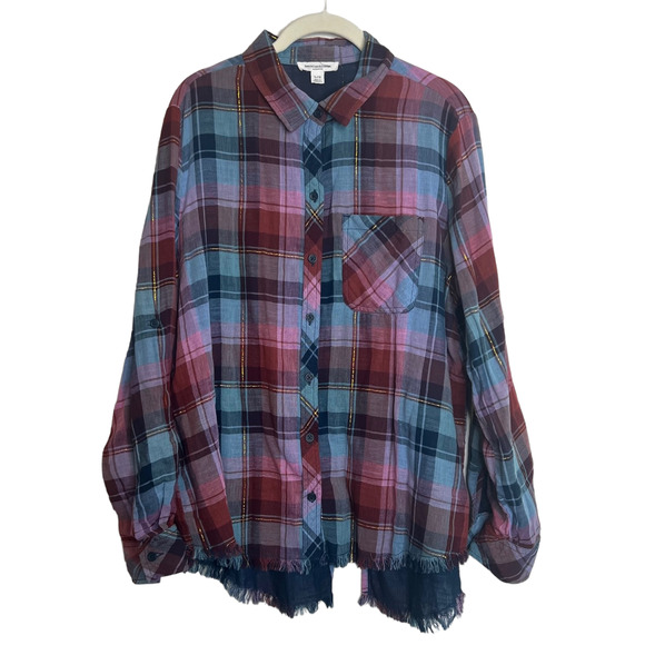 BeachLunchLounge Womens Button Up Shirt Large Blue Pink Plaid Frayed Hem Cotton - Picture 1 of 6